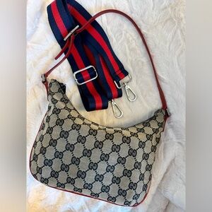 Vintage Gucci Pochette in Blue/Red GG canvas
